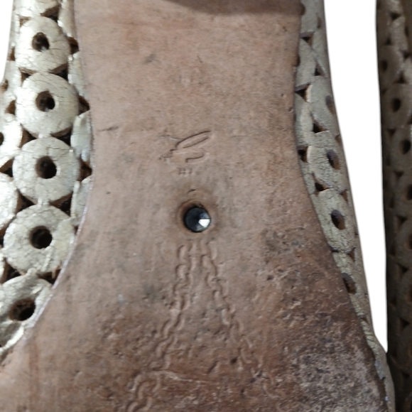 Corso Como Perforated Gold Leather Round Toe Cut Out Ballet Flats Size 8… - Picture 9 of 10